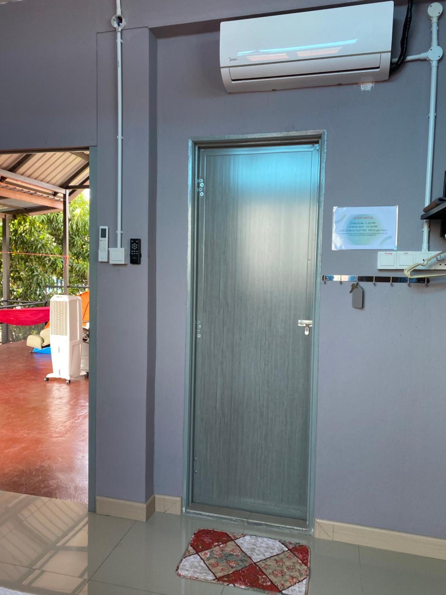 Igo Homestay Subang Airport シャー・アラム エクステリア 写真